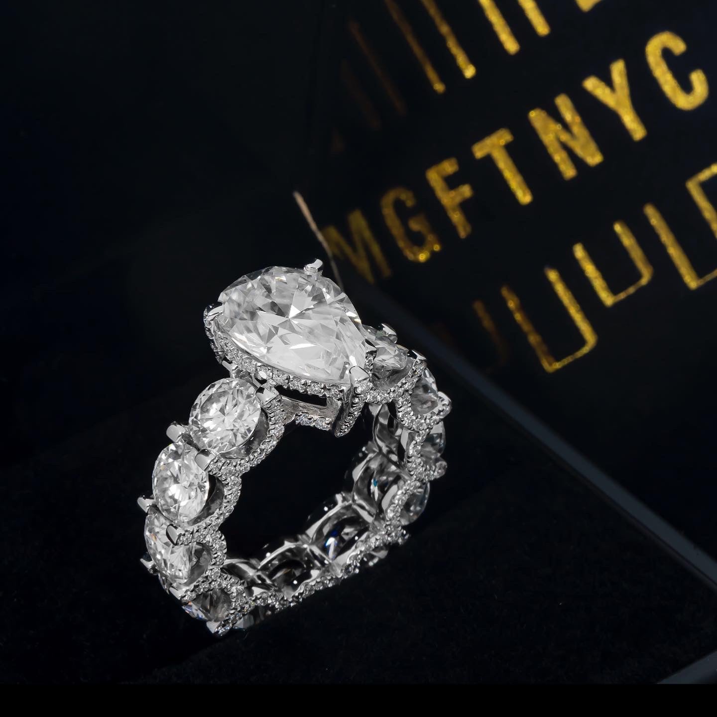 17CT size 7.5 Engagement Ring