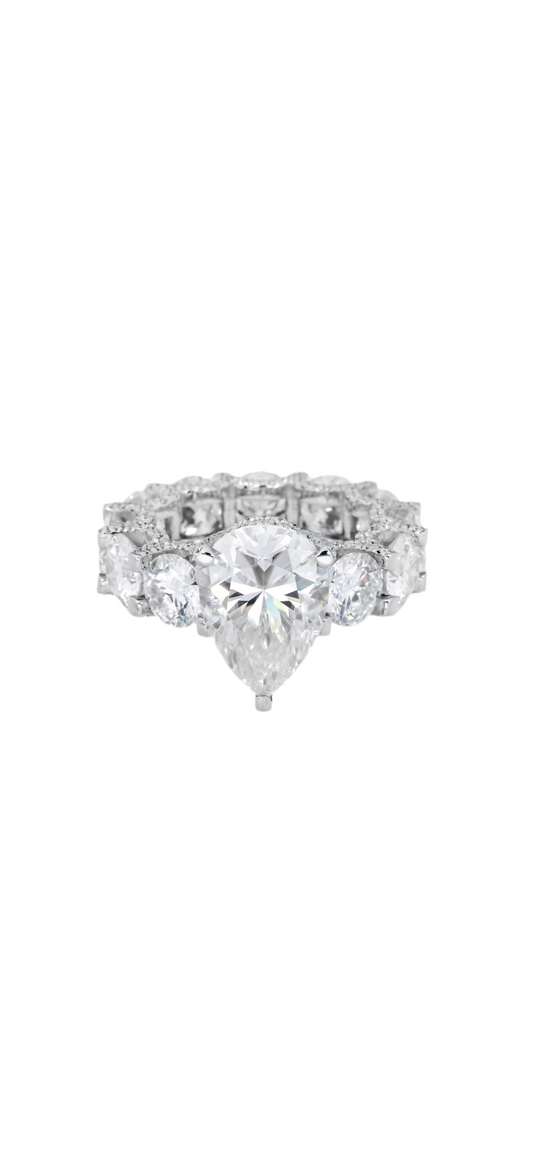 17CT size 7.5 Engagement Ring